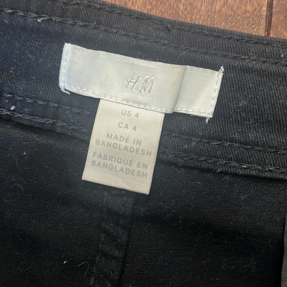 H&M jean shorts - Picture 3 of 3